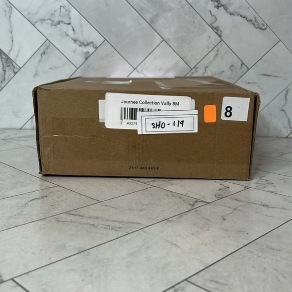 NWT Journee Collection Womens Red Vally Cloth Ankle Boot Shoe Size 8M - Picture 9 of 9